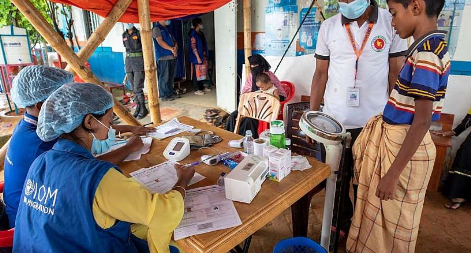 IOM is working to ensure health care for the Rohingya refugees with 45 health facilities in Rohingya camps – where more than 100,000 beneficiaries get medical consultations every month on average. Photo: IOM