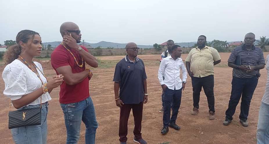 Asafa Powell pays working visit to Olympi Africa Center For Youth Sports Excellence At Amasaman