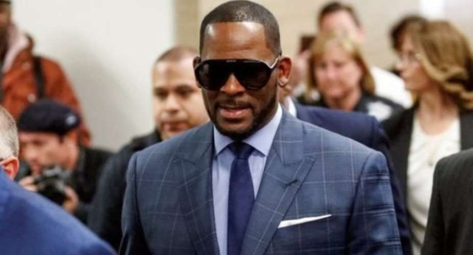 R. Kelly Out Of Jail Again After Paying 161K In Child Support