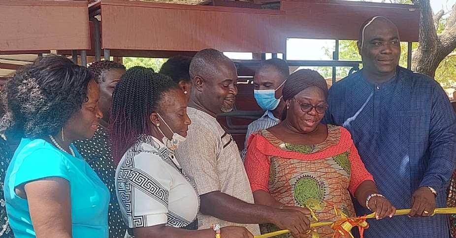 Tema Central MP Presenting the desk to Mrs Ofori