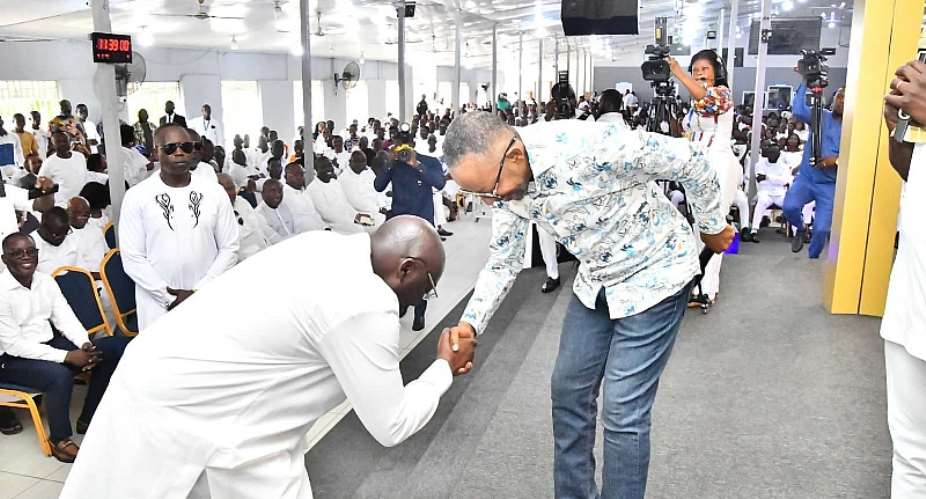 'Nobody understands what I've done; only heavens do' —Owusu Bempah after letting Bawumia sit on his pastoral chair