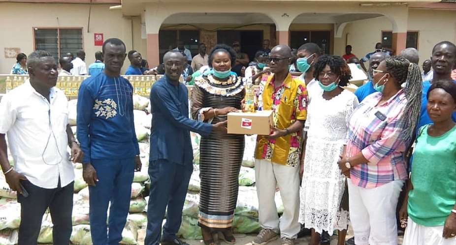 Covid-19: Kwabre East MP Donates To District To Fight Spread