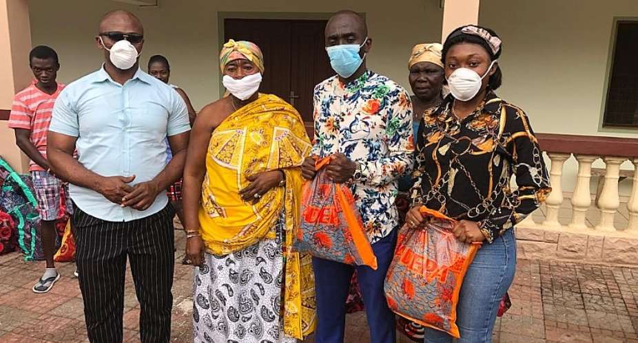 Agogo Queen Mother Partner Ghana Gas' Owusu Bempah To Fete Widows
