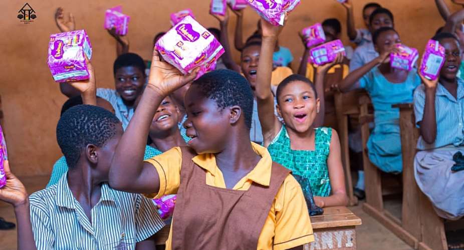 Humanitarian Haven donates sanitary pads to Amoanda and Budduata DA Schools