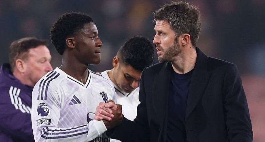 Kobbie Mainoo closer to agreeing new Man Utd deal says Michael Carrick