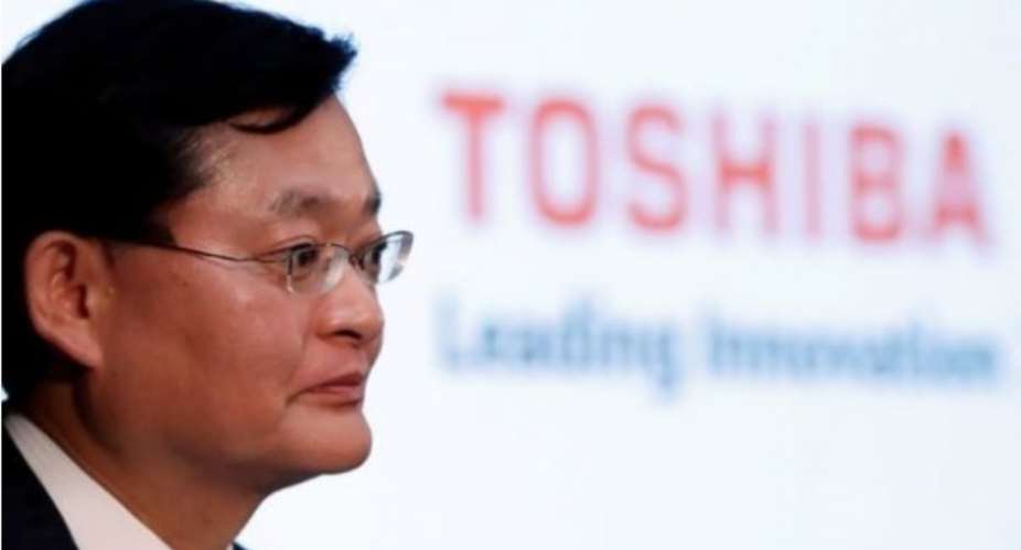 Toshiba president resigns amid buyout talks