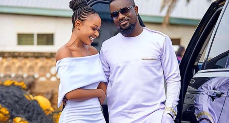 It's harsh to separate a mother from her son because of pictures taken - Sarkodie reacts to Poloo's conviction