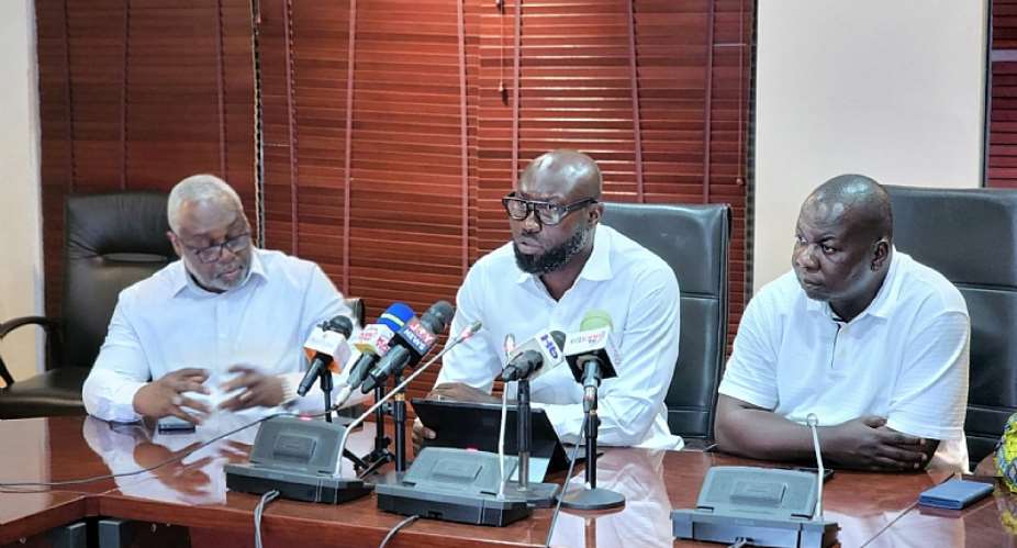 Minority describes petition to remove Chief Justice as spurious, naked attempt to subjugate Judiciary