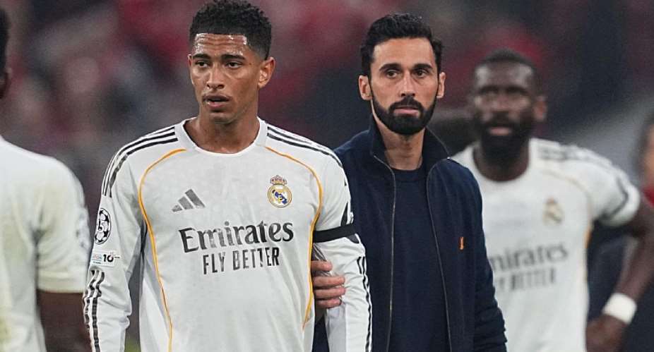 Getty ImagesImage caption: Bellingham and several Read Madrid team-mates approached the referee after full-time at Allianz Arena
