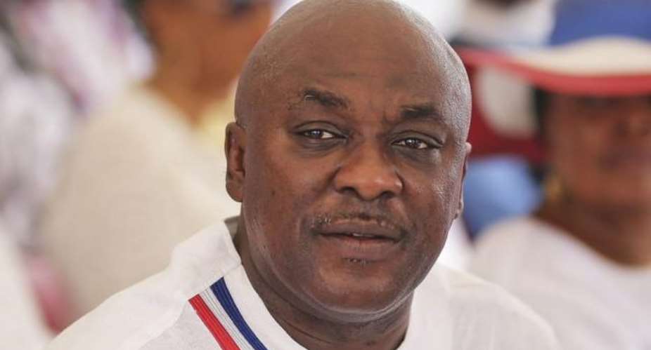 NPP running mate: The people you're campaigning to become running mate might overshadow Bawumia in terms of popularity; stop mounting pressure on him —Carlos Ahenkorah to members