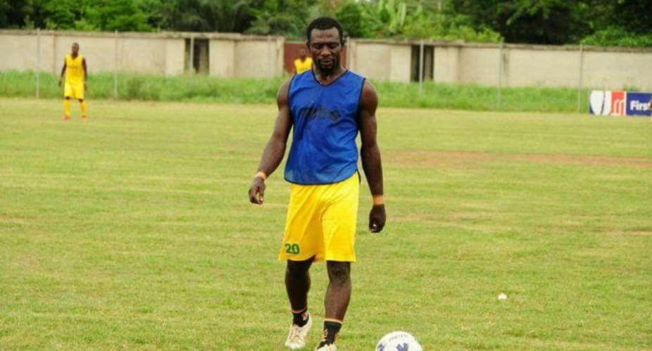 Aduana Stars captain Emmanuel Akuoko heaps praise on coach Yusif Abubakar