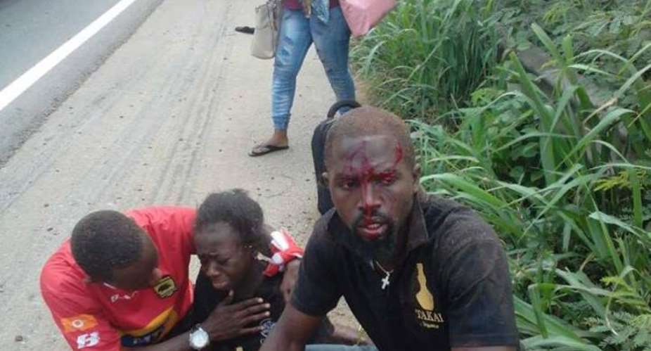 BREAKING NEWS...Asante Kotoko Supporters Involved In Car Accident PHOTOS