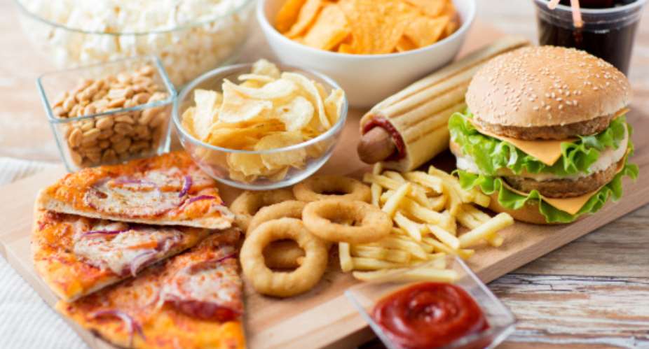 6 Signs You Are Addicted To Junk Food