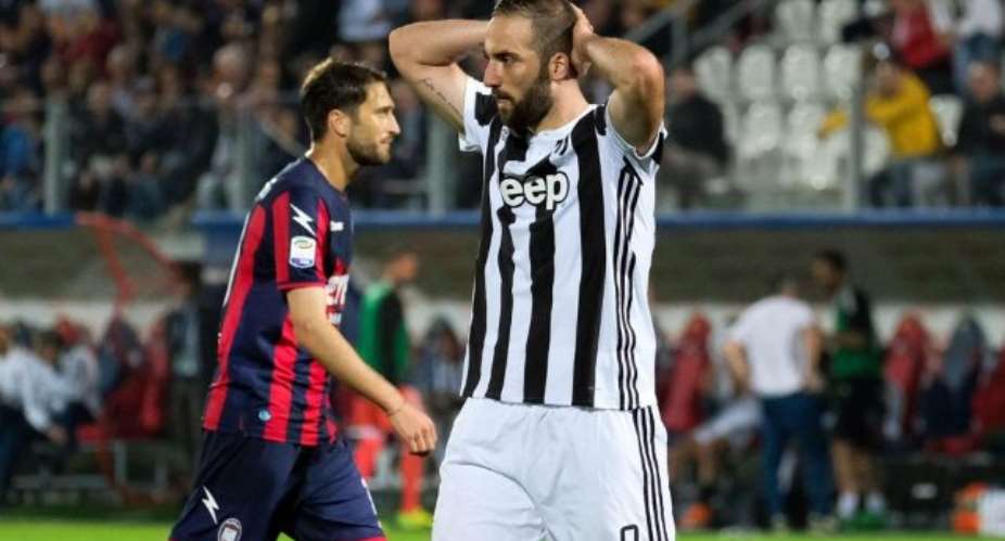 Leaders Juventus Held To Surprise Draw At Crotone