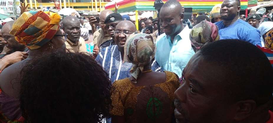 Bawumia donates GHc200,000 to support Madina fire victims
