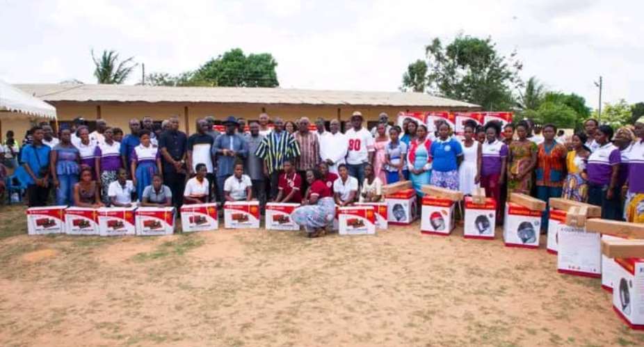 V/R: Afenyo-Markin receives hero’s welcome in ancestral hometown of Tsiame