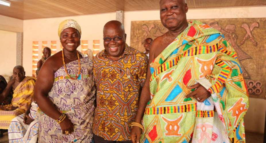 President Akufo-Addo with the Omanhene and Queenmother of Sunyani