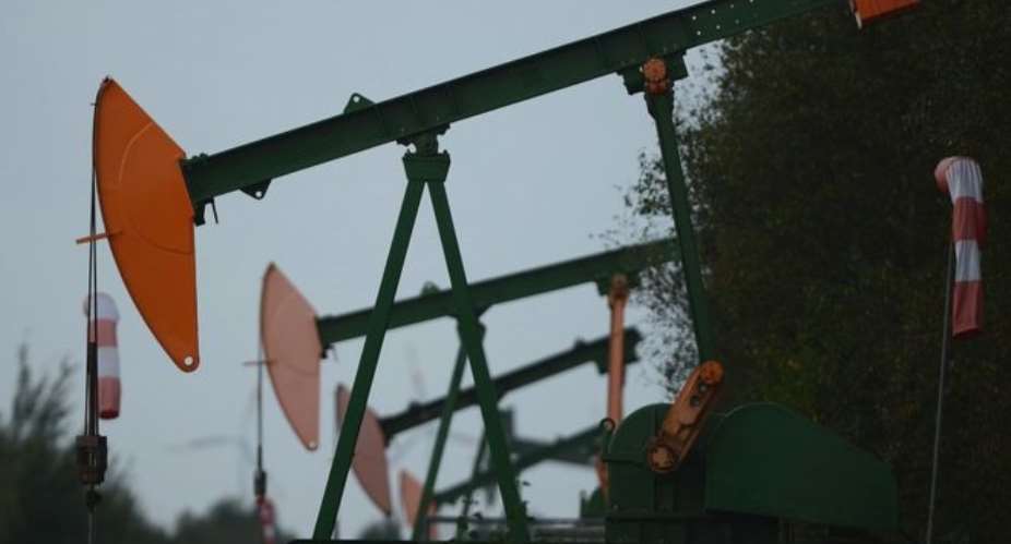 US Oil Prices Shows Negative As Demand Dries Up