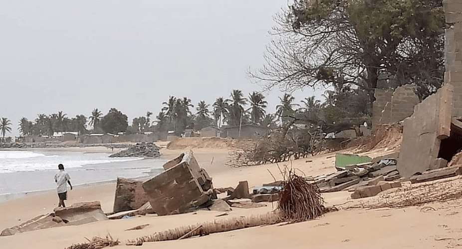 Residents of Ketu South disregard tidal waves warnings to relocate to high lands — MCE