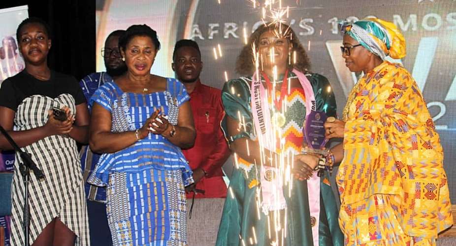 Debbielyn Jackson Shines as Africas Most Versatile Journalist
