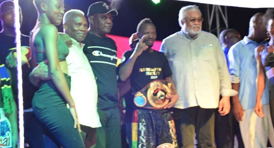 Joseph Agbeko retains title