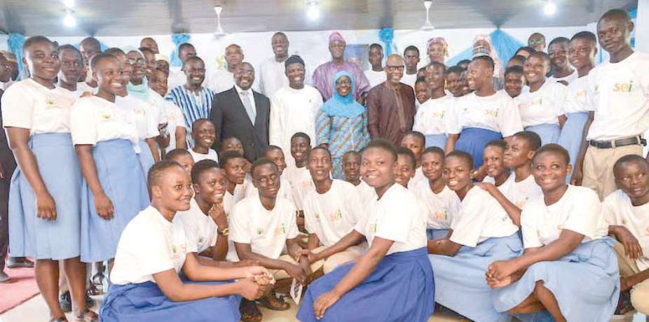 Vice President Bawumia and some students