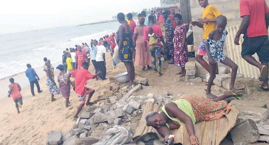 Sea erosion force Amutinu, Salakope residents to sleep in cemetery