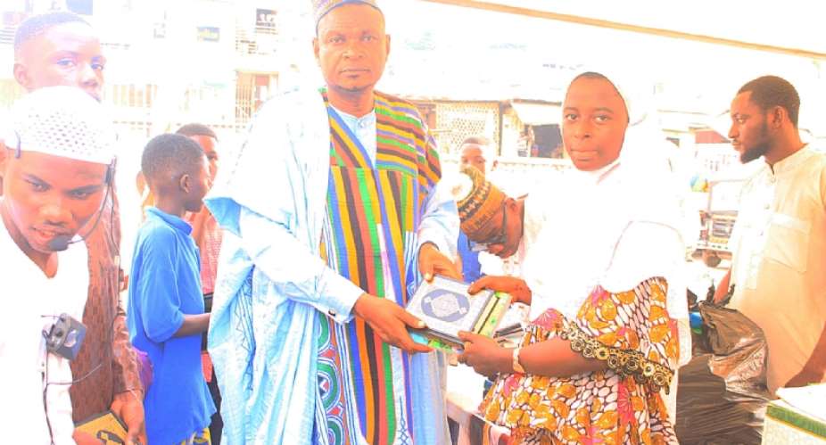 eid-ul-fitr-hajia-saratu-sidi-ali-foundation-fetes-muslim-kids-in-obuasi