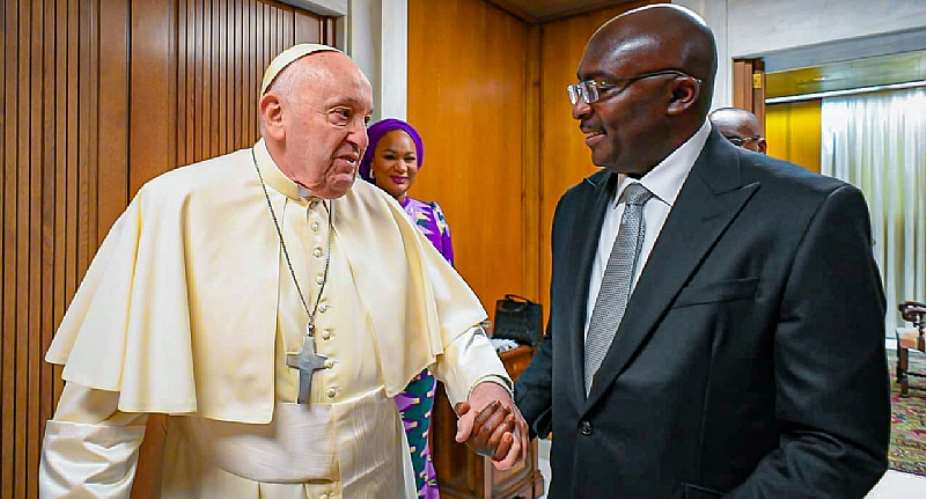 Bawumia meets Pope Francis in Italy