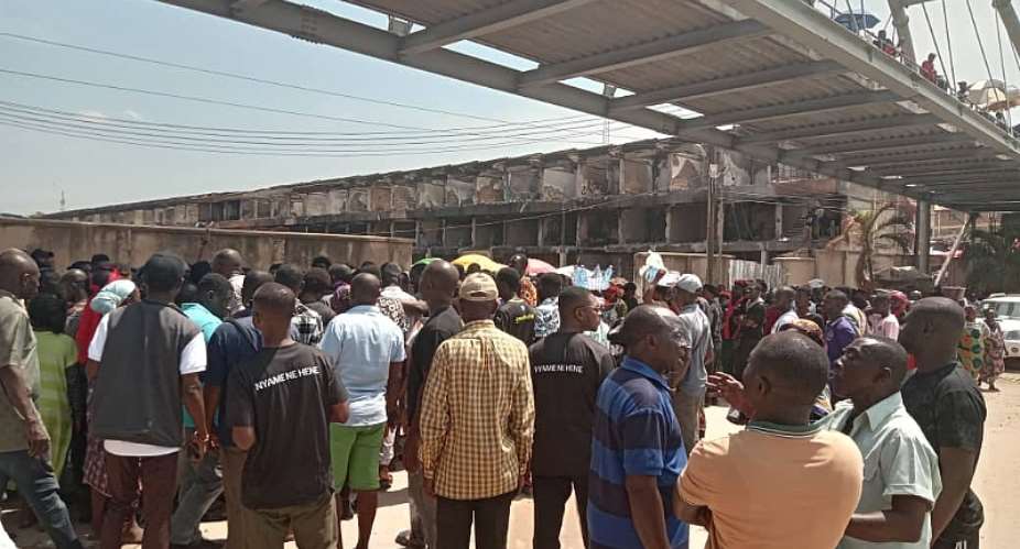 Adum Market fire: Military intervenes as traders storm restricted area