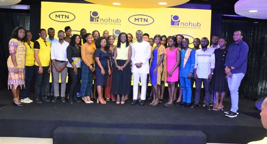 A group picture of Adwoa Wiafe, some youth beneficiaries, staff of MTN Ghana and Innohub Foundation