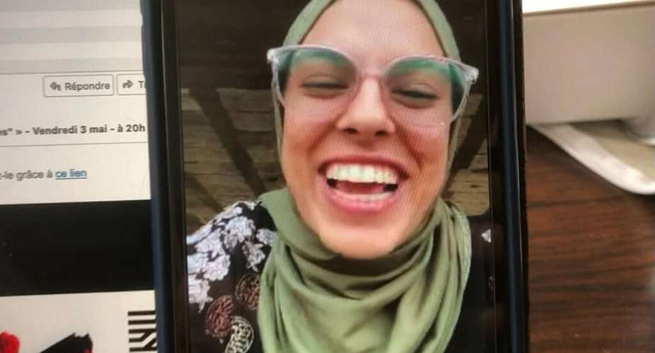  Sepideh Farsi