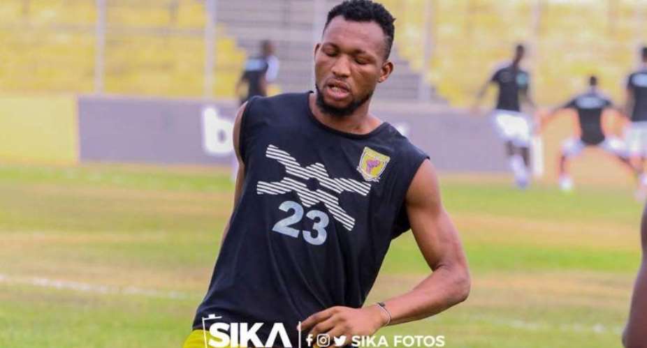 Ashanti Gold midfielder Latif Anabila