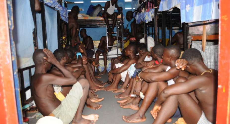 Ghana prisons house juveniles, adults and convicts in same facilities; pretrial detainees denied food — US report
