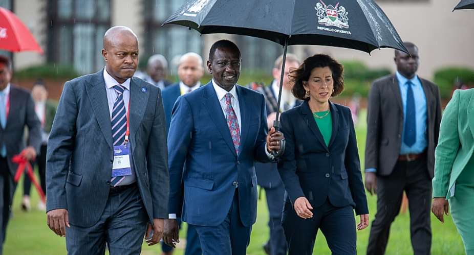 From L-R  - AmChams Board President, Peter Ngahu, President William Ruto and  The U.S. Secretary for Commerce Hon. Gina M. Raimondo