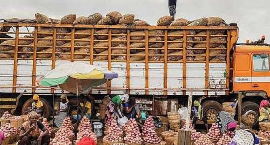 AR: REGSEC gives Sofoline interchange traders 3 week ultimatum to relocate to Atwima Takyiman