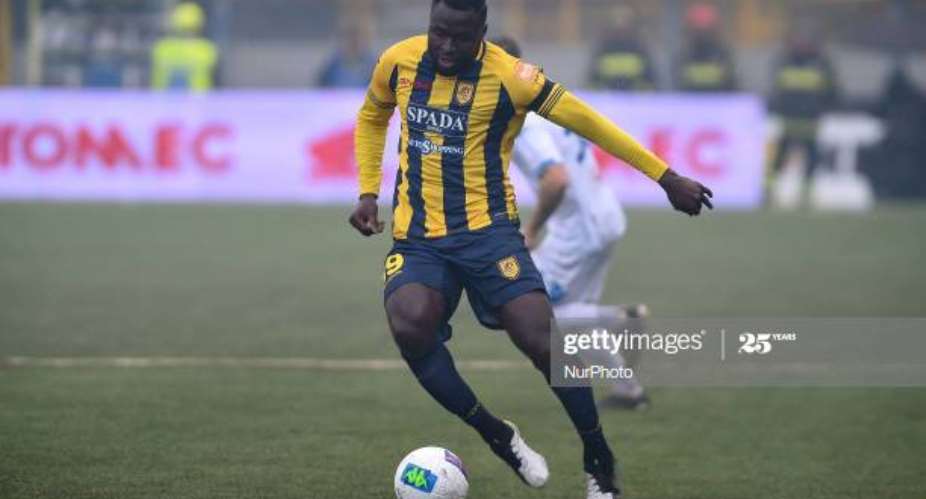 Bright Addae in action for Juve Stabia