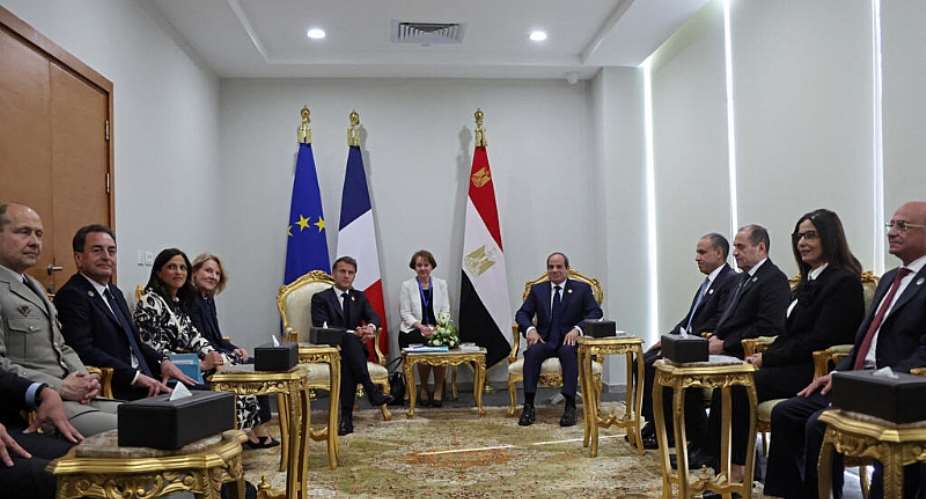 Frances President Emmanuel Macron (center L) and his Egyptian counterpart Abdel Fattah al-Sisi (center R) attend their bilateral meeting at the Senghor University in Borg el-Arab, near the Mediterranean coastal city of Alexandria on May 9, 2026. - AFP - LUDOVIC MARIN