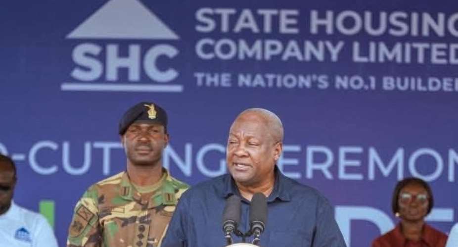 Otumfuodonates land to TDC to build housing units in Kumasi