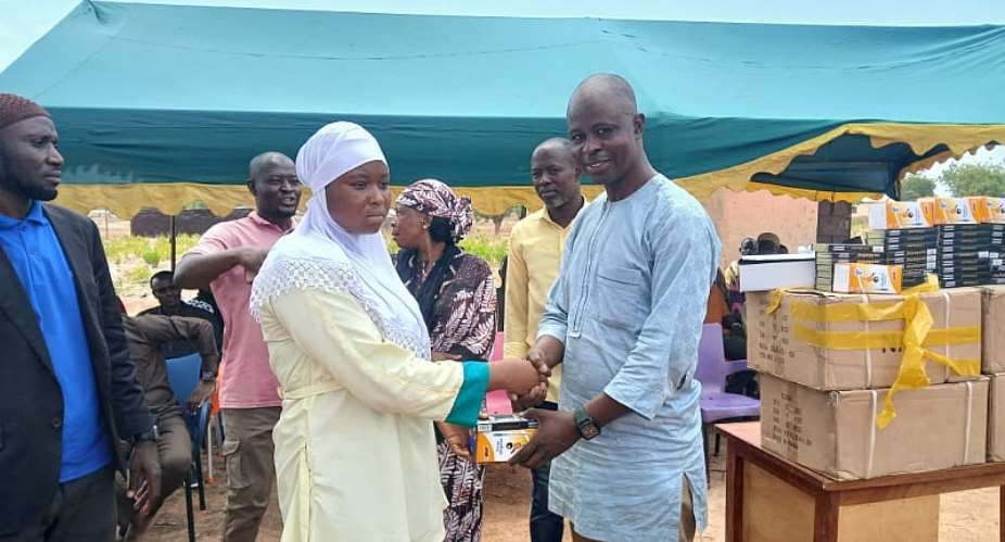 Haruna Iddrisu Fan Club supports 1,842 BECE candidates with mathematical sets, pens