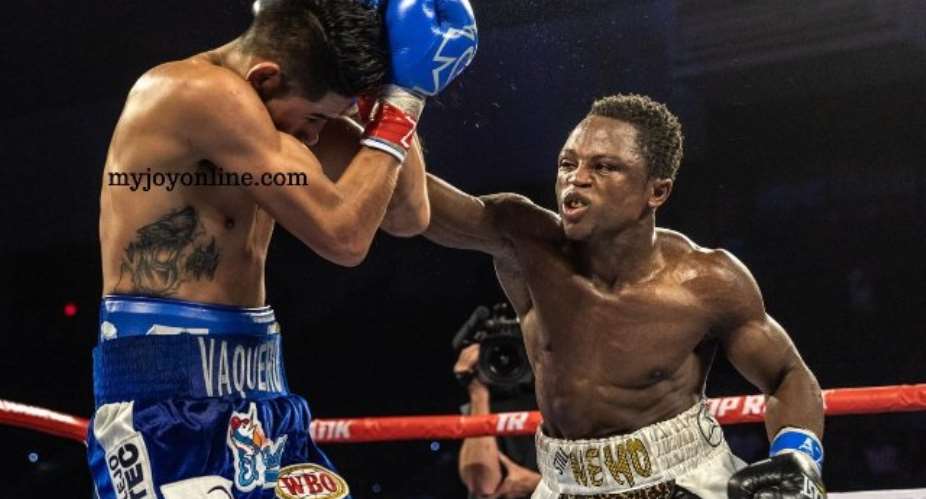 10 Amazing Pictures From Dogboe vs Navarrete Fight