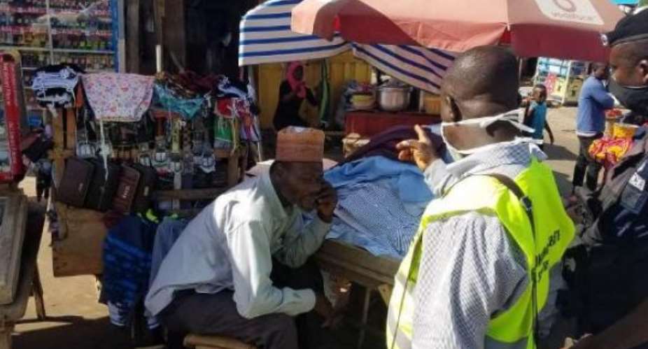 Covid-19: Traders Ignore Safety Measures In Ho Market