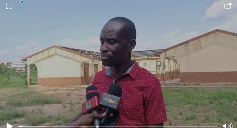 E/R: Thieves strip roofing sheets and steal desks from Akyem Oda Anglican School during break