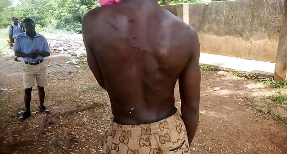 Nkwanta SHS students clash with school authorities over phone seizures, vandalise properties