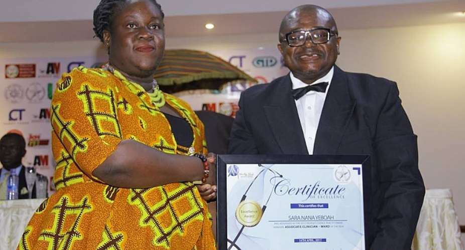 Sara Nana Yeboah Awarded Most Outstanding Associate Ward Clinician