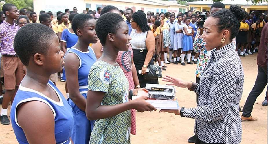 Dr. Zanetor Agyeman Rawlings MP presents educational materials to BECE candidates in Klottey Korle.