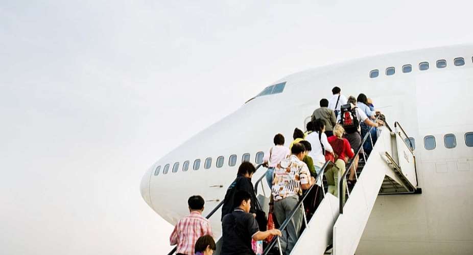 Unbelievable: At The Airport Passengers Should Be Weighed Before Flying