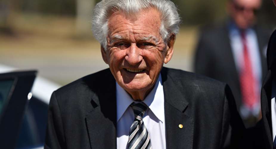 Former Prime Minister Bob Hawke dies, aged 89