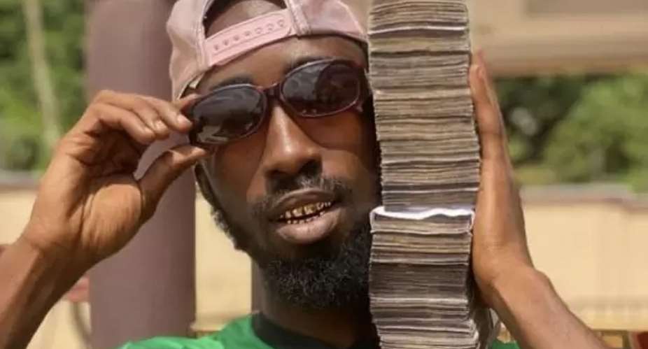Oseikrom Sikanii, Ghanaian singer