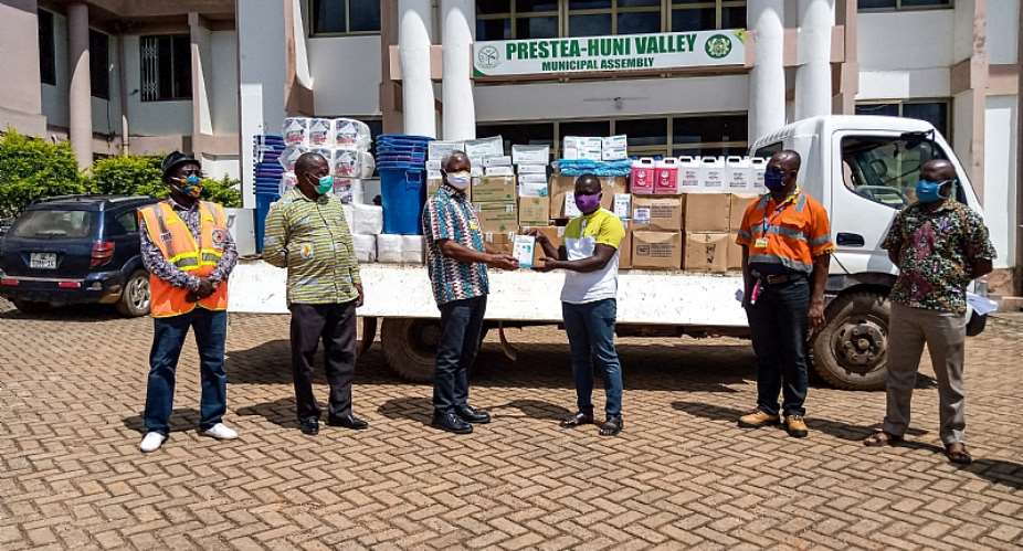 GSBPL Officials handing over the items to the Health Directorate.